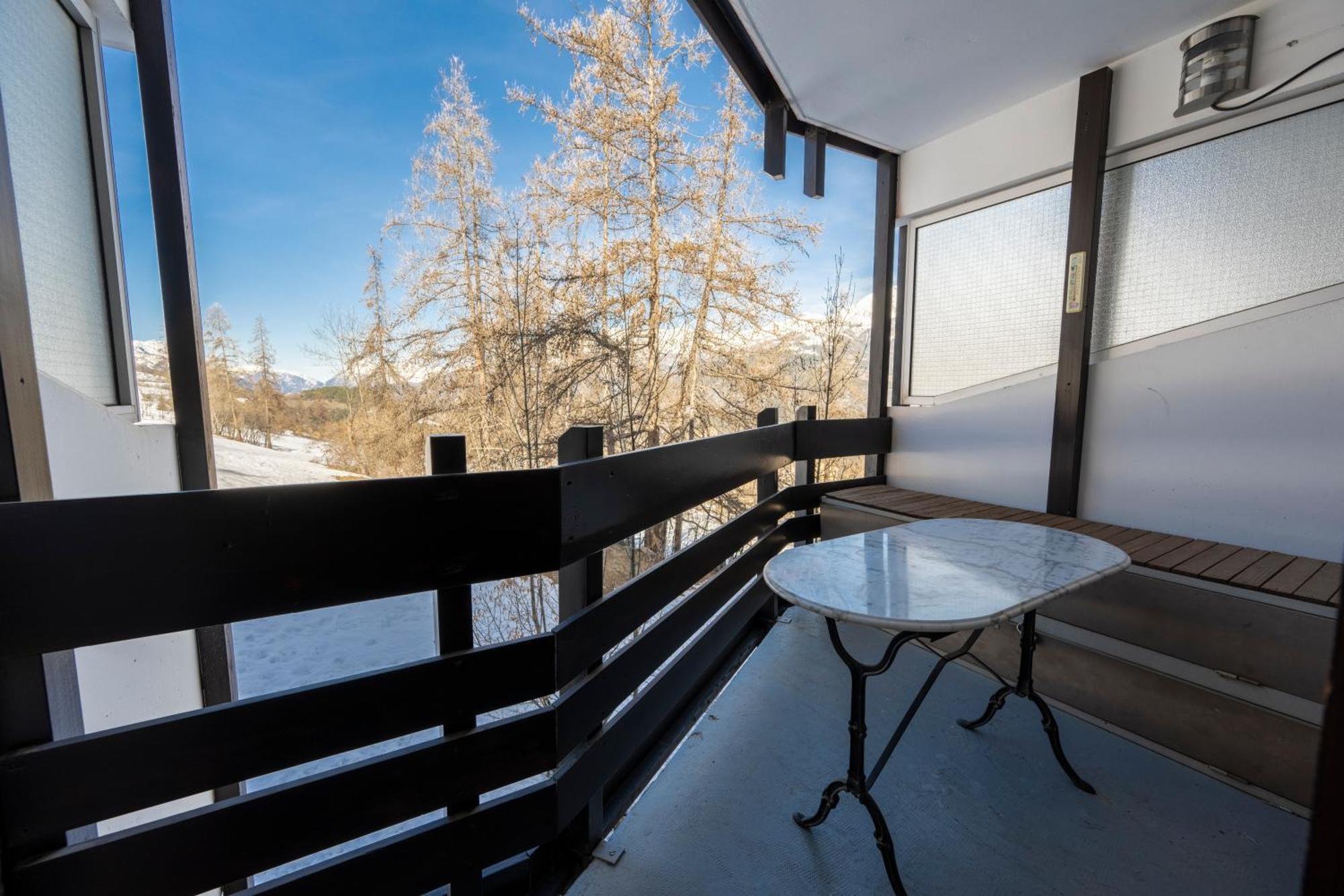 Doux Crepuscule - Au Bord Des Pistes - Parking Apartment Enchastrayes ภายนอก รูปภาพ