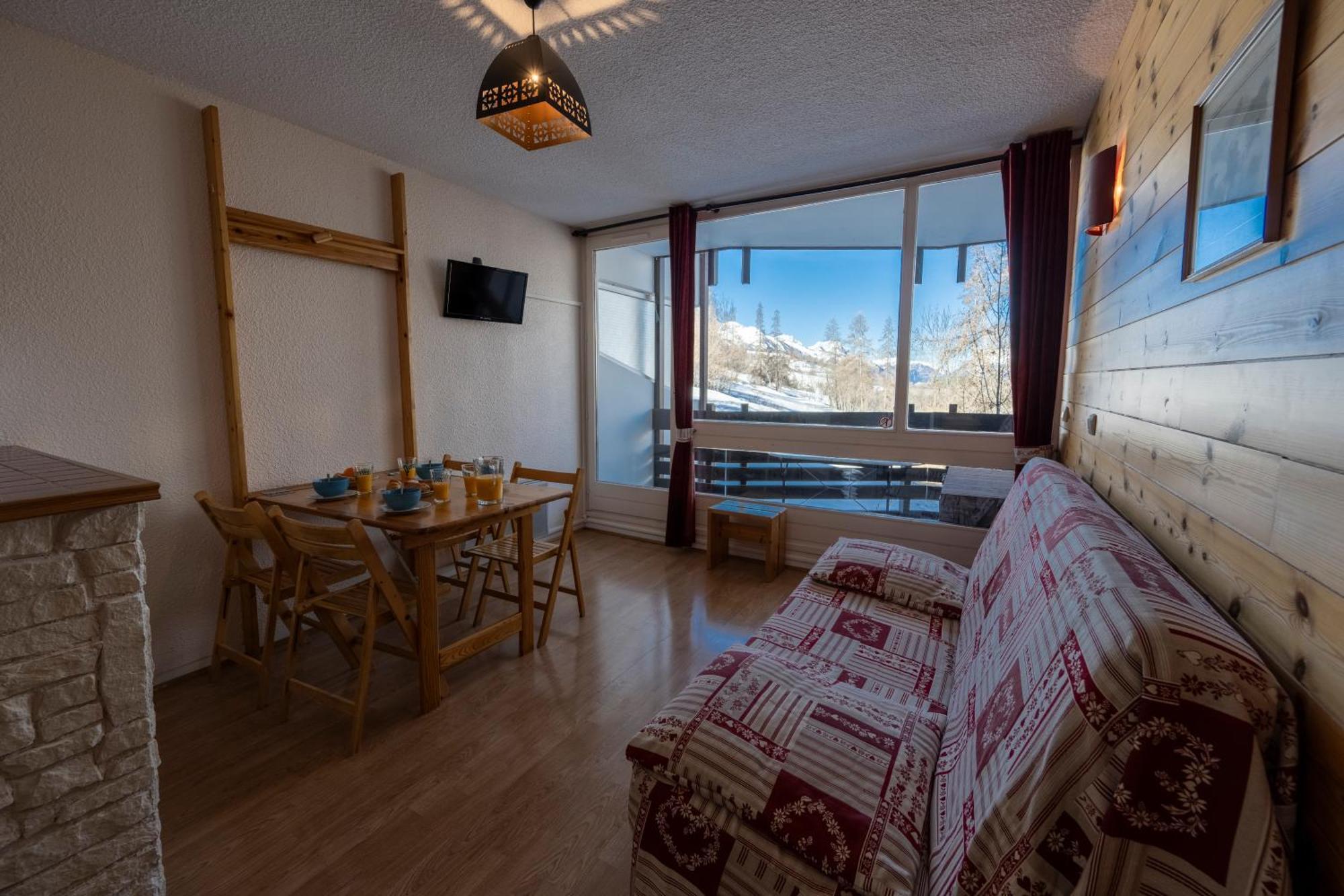 Doux Crepuscule - Au Bord Des Pistes - Parking Apartment Enchastrayes ภายนอก รูปภาพ